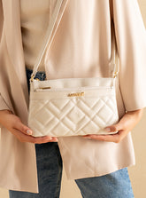 Bolsa em Couro Matelassê Off White Zíper Duplo Tiracolo